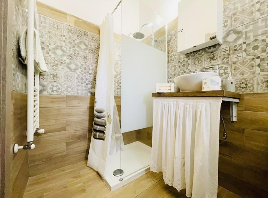 Porta Palazzo 15 Min - Suite Con Netflix & Wi-Fi Turín Exterior foto