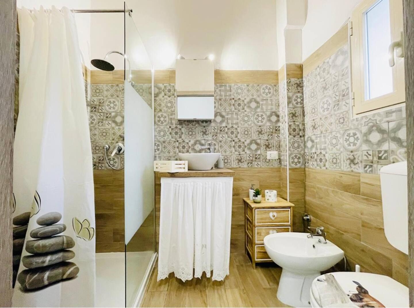 Porta Palazzo 15 Min - Suite Con Netflix & Wi-Fi Turín Exterior foto